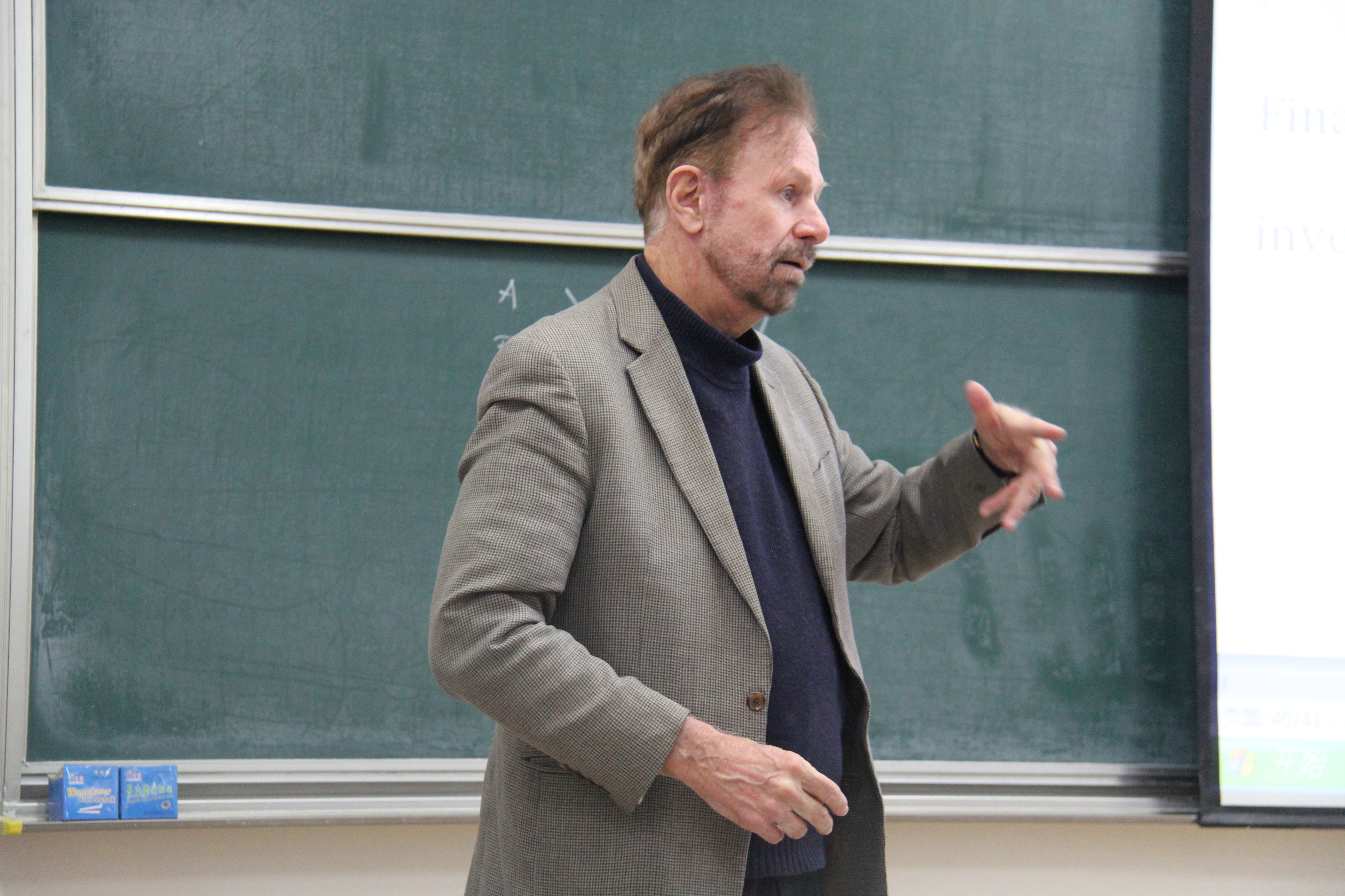 美国内华达大学人类学系教授williamr.